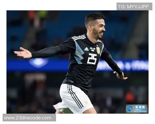 西班牙足球战术变革探讨:阵地战新理念与实践分析